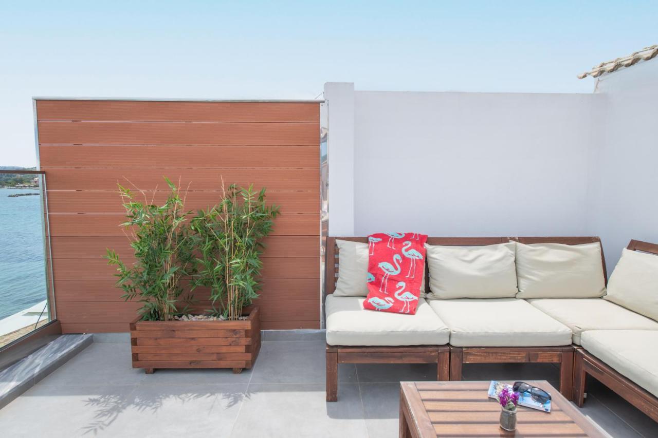 Galini Beach Studios And Penthouse Mesongí Exterior foto