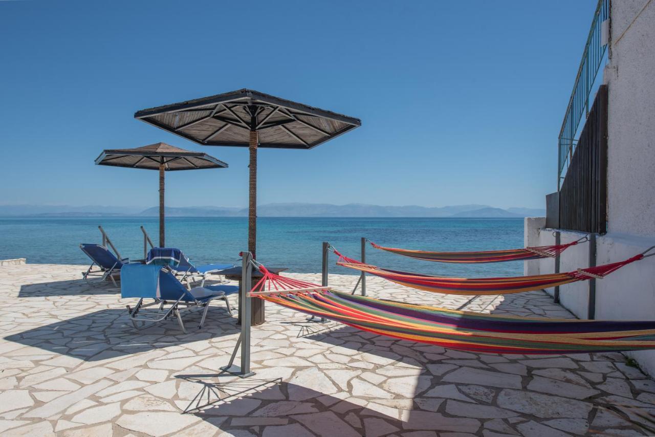 Galini Beach Studios And Penthouse Mesongí Exterior foto